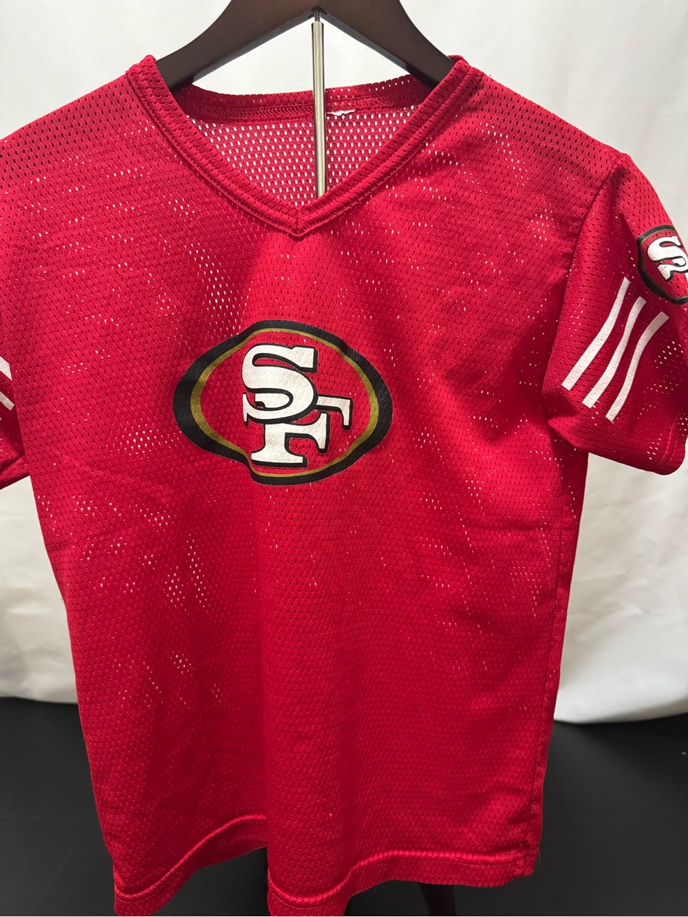 San Fran 49ers juniors small Red Mesh Football Tee